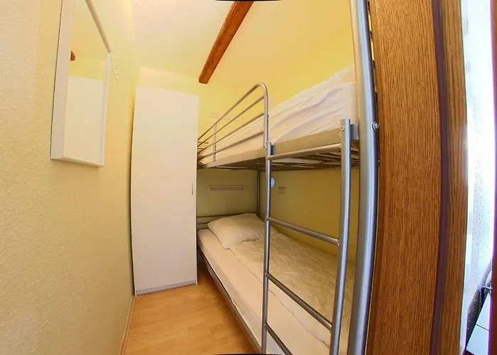 Apartment 466